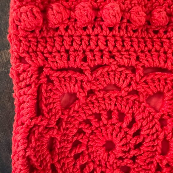Crochet Boho Cross-Body Bag, red, lined, handmade - Picture 3 of 5